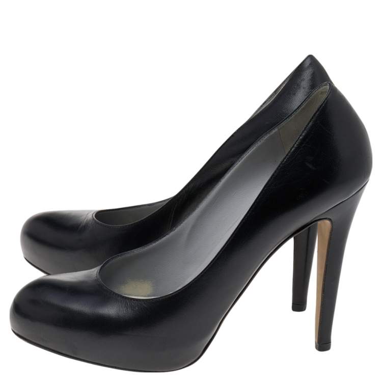Pre Owned Sergio Rossi Black Leather Round Toe Pumps Size 40.5