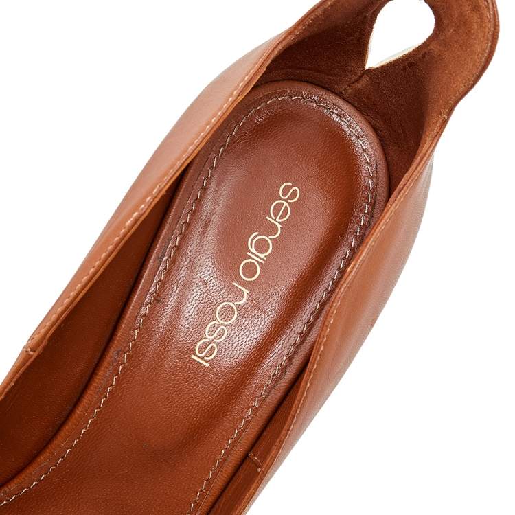 Pre Owned Sergio Rossi Brown Leather Pointed Toe Pumps Size 37
