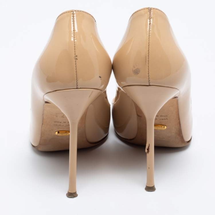 Pre Owned Sergio Rossi Beige Patent Leather Pointed-Toe Pumps Size 37