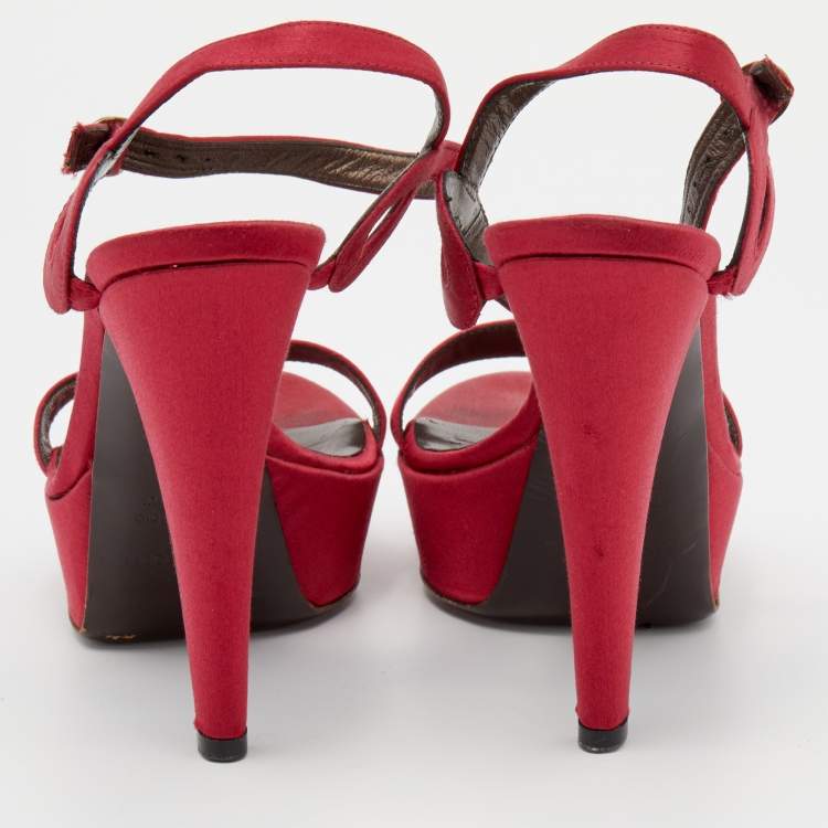 Pre Owned Sergio Rossi Fuchsia Satin Ankle Strap Platform Sandals Size 35.5