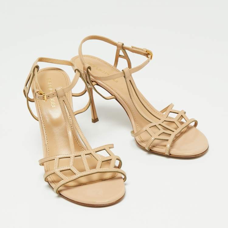 مملوكة مسبقًا Sergio Rossi Beige Strappy Patent Leather Cubic Ankle Strap Sandals Size 37