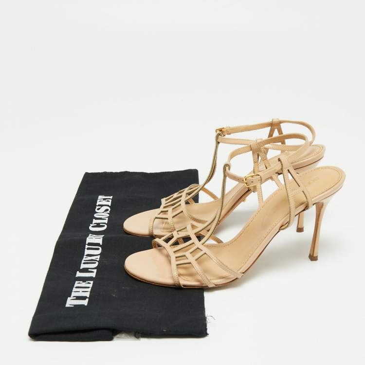 مملوكة مسبقًا Sergio Rossi Beige Strappy Patent Leather Cubic Ankle Strap Sandals Size 37
