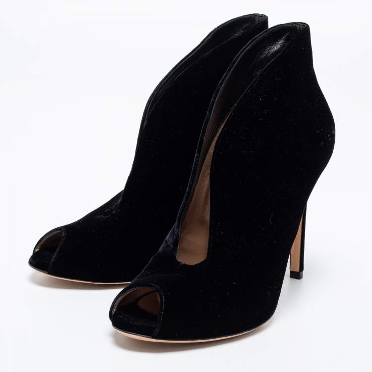 Pre Owned Gianvito Rossi Black Velvet Vamp Peep-Toe Ankle Booties Size 38.5