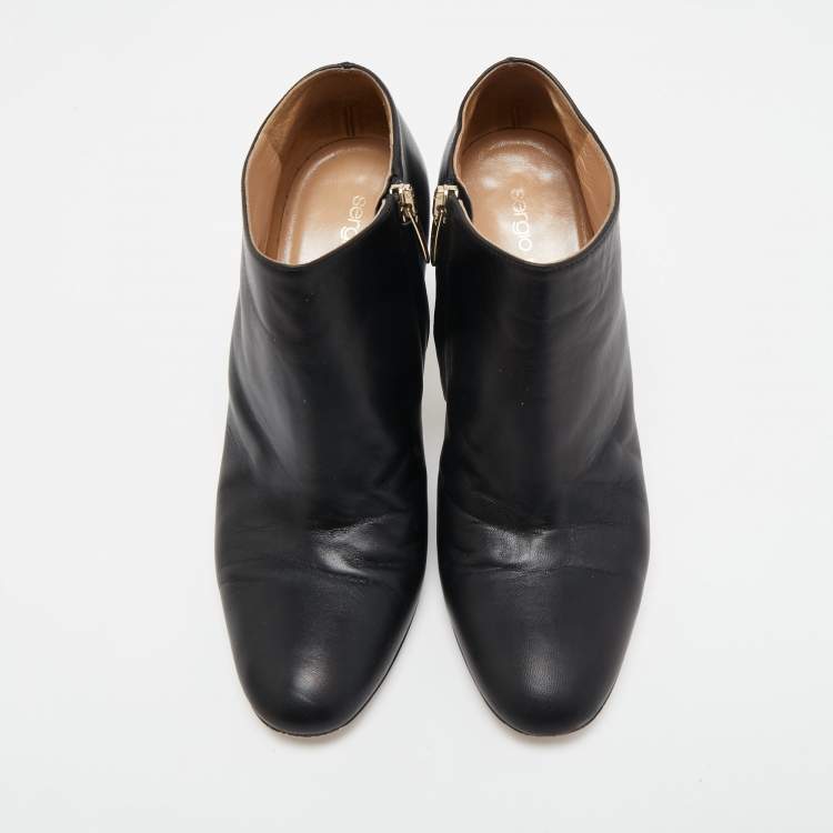 Pre Owned Sergio Rossi Black Leather Booties Size 37