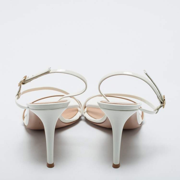 Pre Owned Sergio Rossi Off-White Patent Leather Manhattan Sandals Size 38