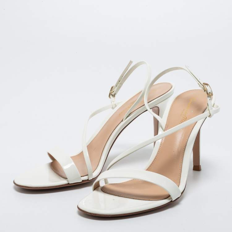 Pre Owned Sergio Rossi Off-White Patent Leather Manhattan Sandals Size 38