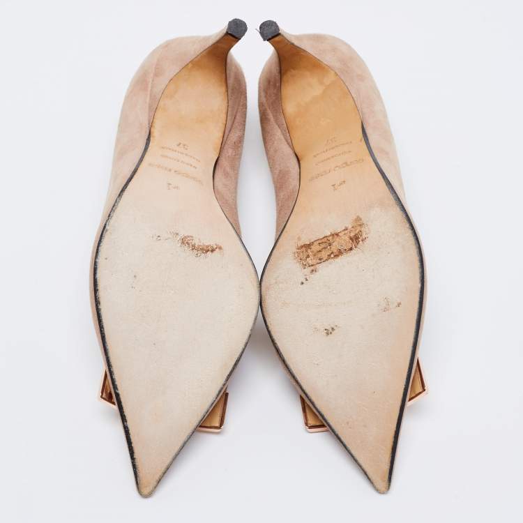 مملوكة مسبقًا Sergio Rossi Beige Suede SR1 Pointed Toe Pumps Size 37