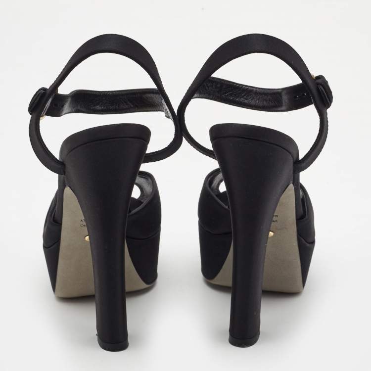 مملوكة مسبقًا Sergio Rossi Black Satin Ankle Strap Platform Sandals Size 38