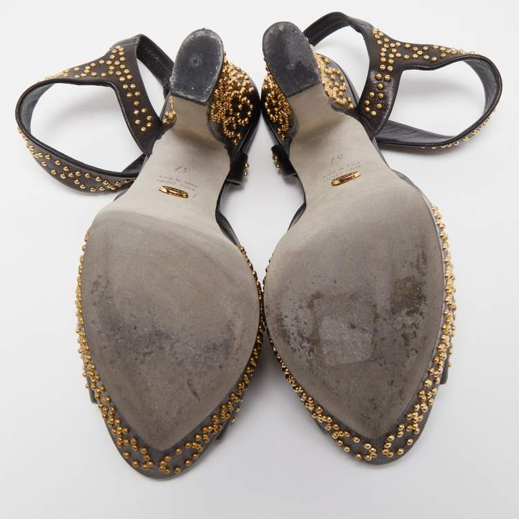 مملوكة مسبقًا Sergio Rossi Brown Leather Studded Platform Ankle Strap Sandals Size 37