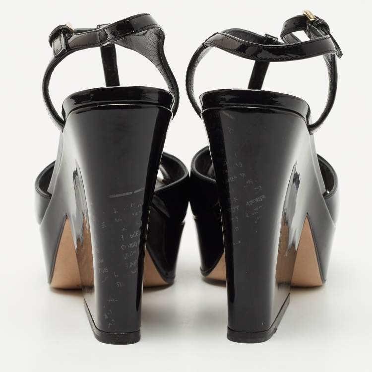 Pre Owned Sergio Rossi Black Patent Leather Wedge Sandals Size 35