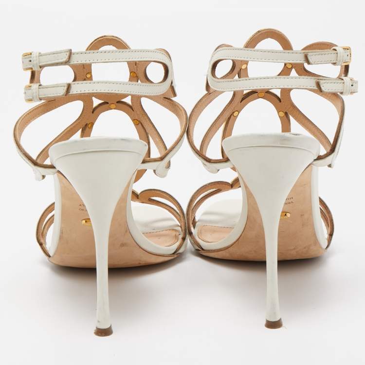 مملوكة مسبقًا Sergio Rossi White Leather Farrah Sandals Size 41