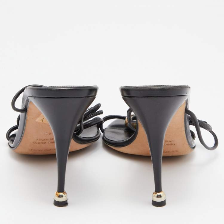 مملوكة مسبقًا Sergio Rossi Black Leather Slide Sandals Size 40