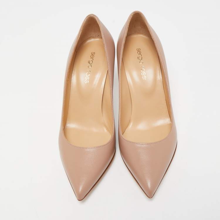 مملوكة مسبقًا Sergio Rossi Beige Leather Pointed Toe Pumps Size 35.5