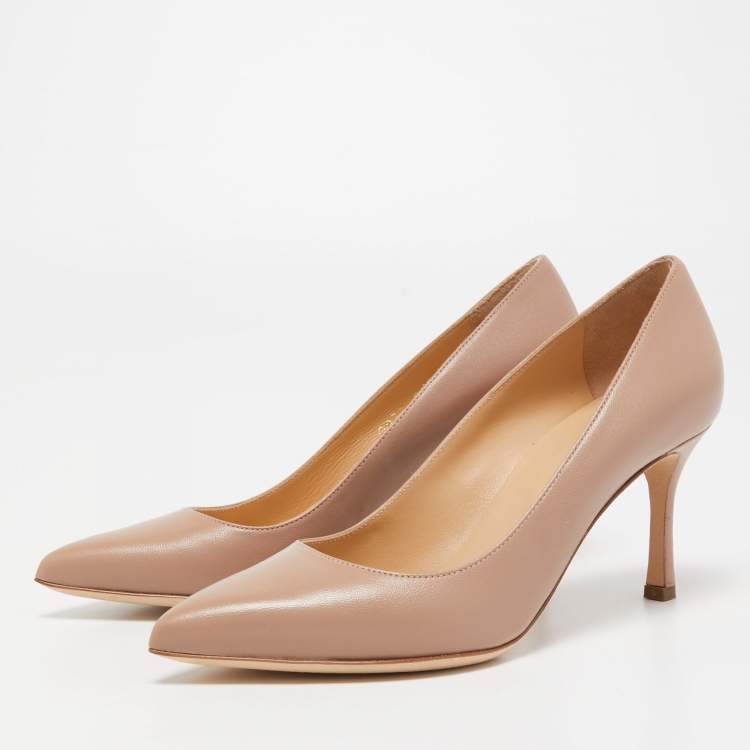 مملوكة مسبقًا Sergio Rossi Beige Leather Pointed Toe Pumps Size 35.5