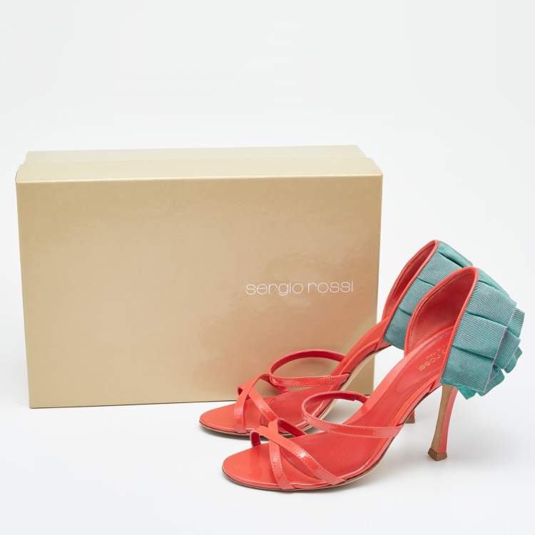 مملوكة مسبقًا Sergio Rossi Coral/Green Patent Leather Strappy Sandals Size 39