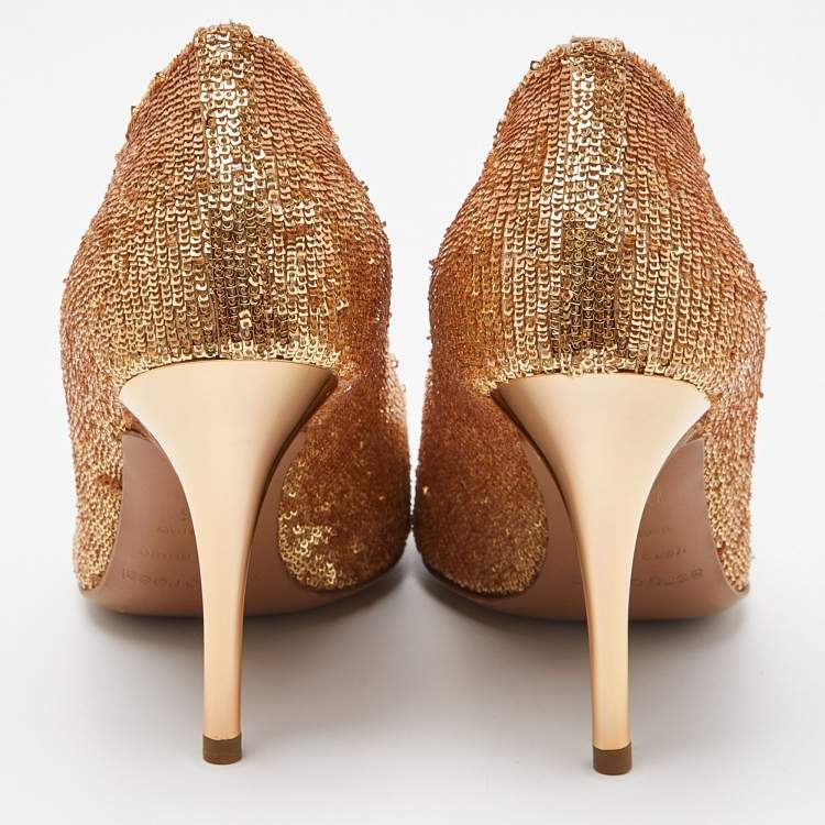 مملوكة مسبقًا Sergio Rossi Gold Sequin Open Toe Pumps Size 36