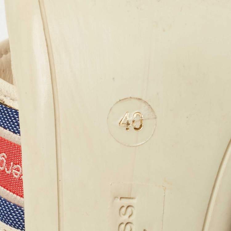 مملوكة مسبقًا Sergio Rossi White Fabric and Leather Logo Cross Strap Slide Sandals Size 40