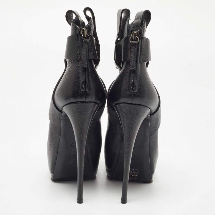 Pre Owned Sergio Rossi Black Leather Ankle Boots Size 39.5