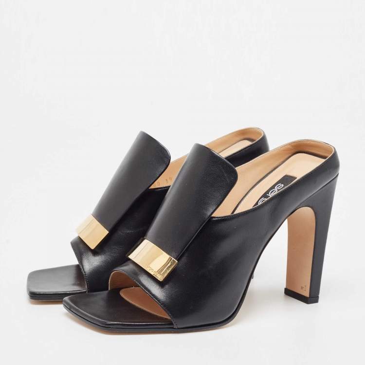 مملوكة مسبقًا Sergio Rossi Black Leather Square Toe Slide Sandals Size 39
