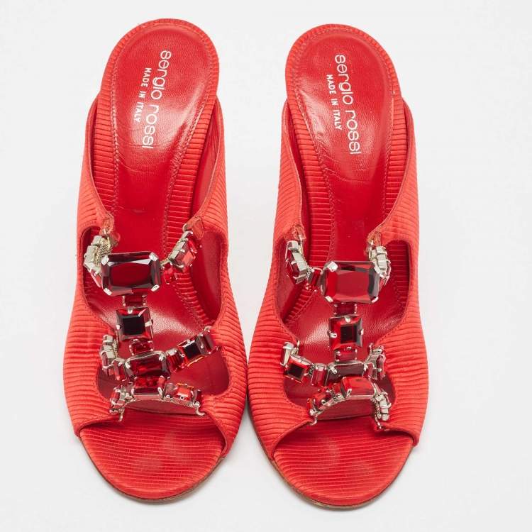 مملوكة مسبقًا Sergio Rossi Red Fabric Crystal Embellished Slide Sandals Size 38