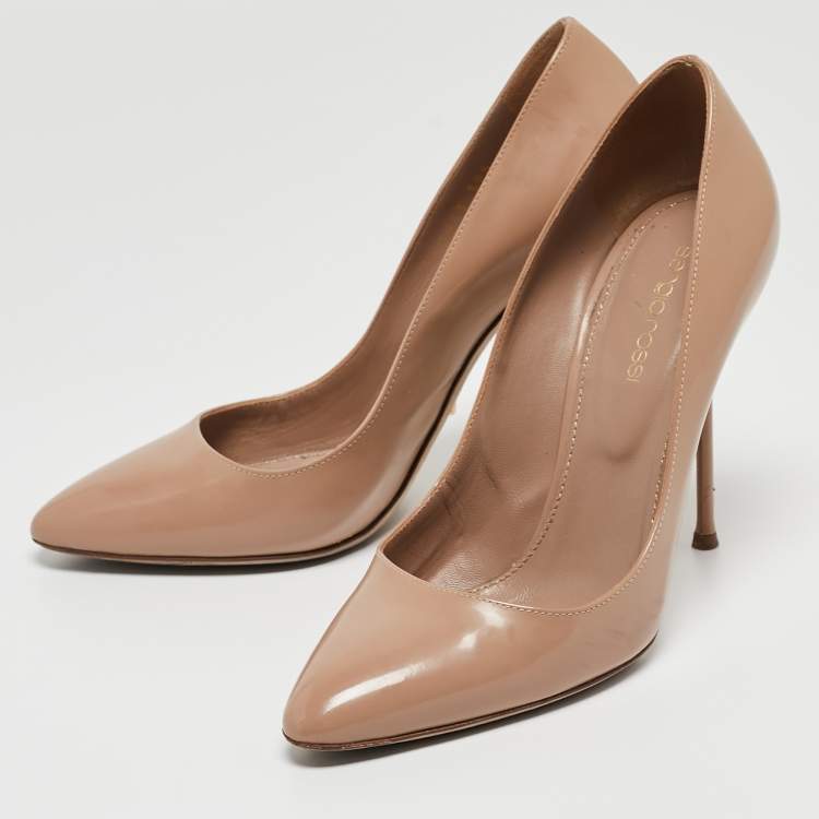 Pre Owned Sergio Rossi Beige Patent Leather Pointed Toe Pumps Size 38.5
