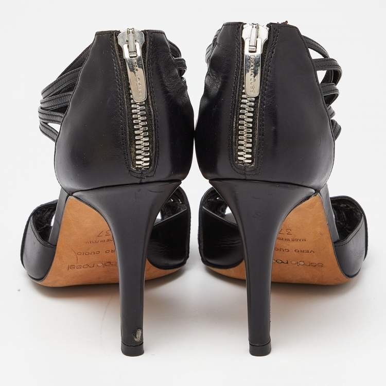 مملوكة مسبقًا Sergio Rossi Black Leather Strappy Sandals Size 37