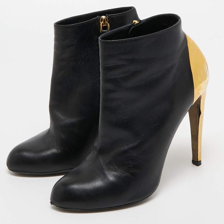 Pre Owned Sergio Rossi Black Leather Ankle Booties Size 40