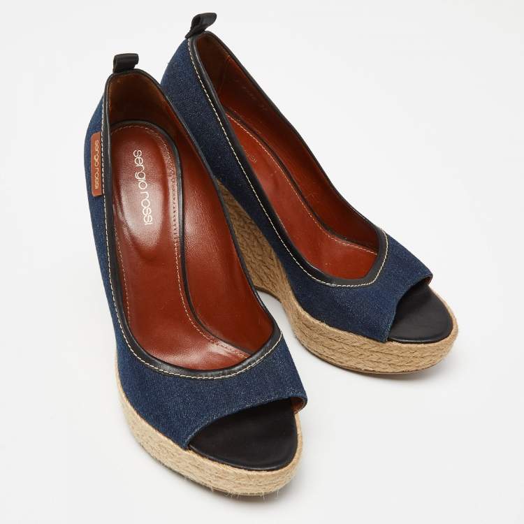 مملوكة مسبقًا Sergio Rossi Blue/Black Denim and Leather Wedge Sandals Size 39