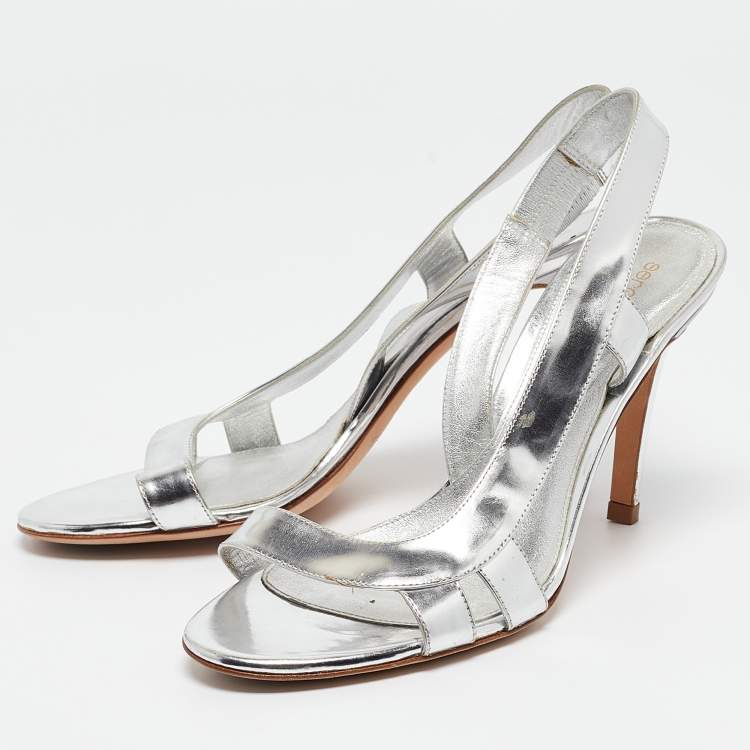مملوكة مسبقًا Sergio Rossi Silver Leather Strappy Slingback Sandals Size 36.5