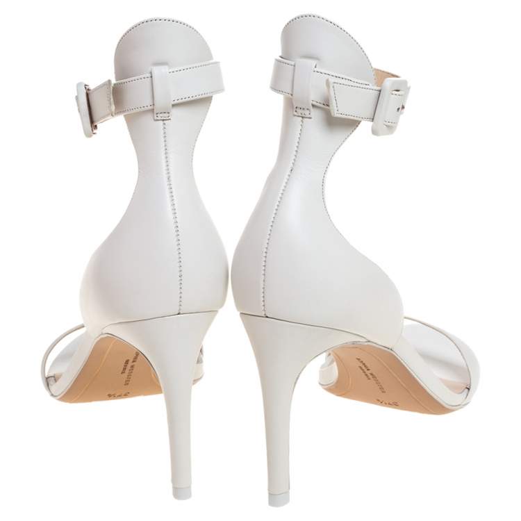 مملوكة مسبقًا Sophia Webster White Leather Nicole Ankle Cuff Sandals Size 37.5 