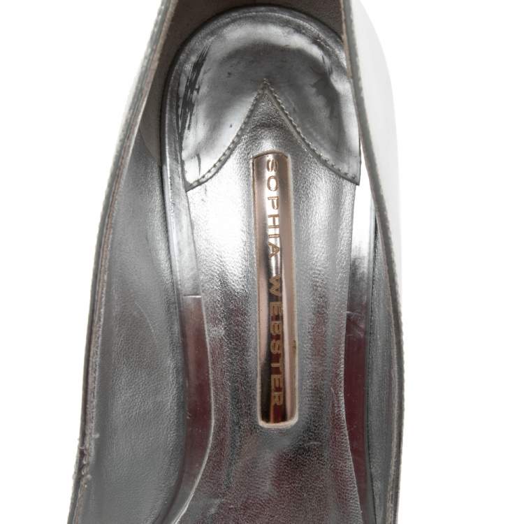Pre Owned Sophia Webster Silver Leather Flower Lilico Pumps  Size 39