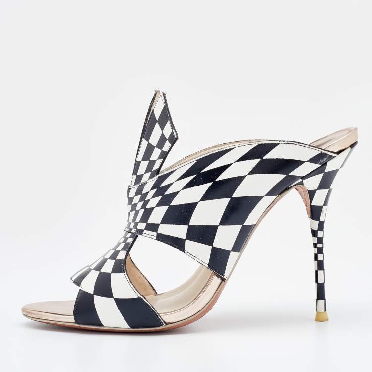 مملوكة مسبقًا Sophia Webster White/Black Check Print Leather Slide Sandals Size 39