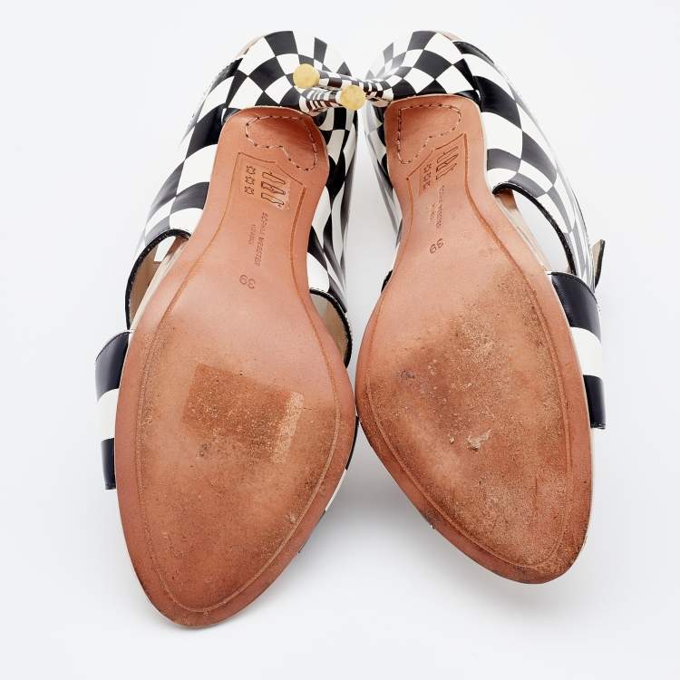 مملوكة مسبقًا Sophia Webster White/Black Check Print Leather Slide Sandals Size 39