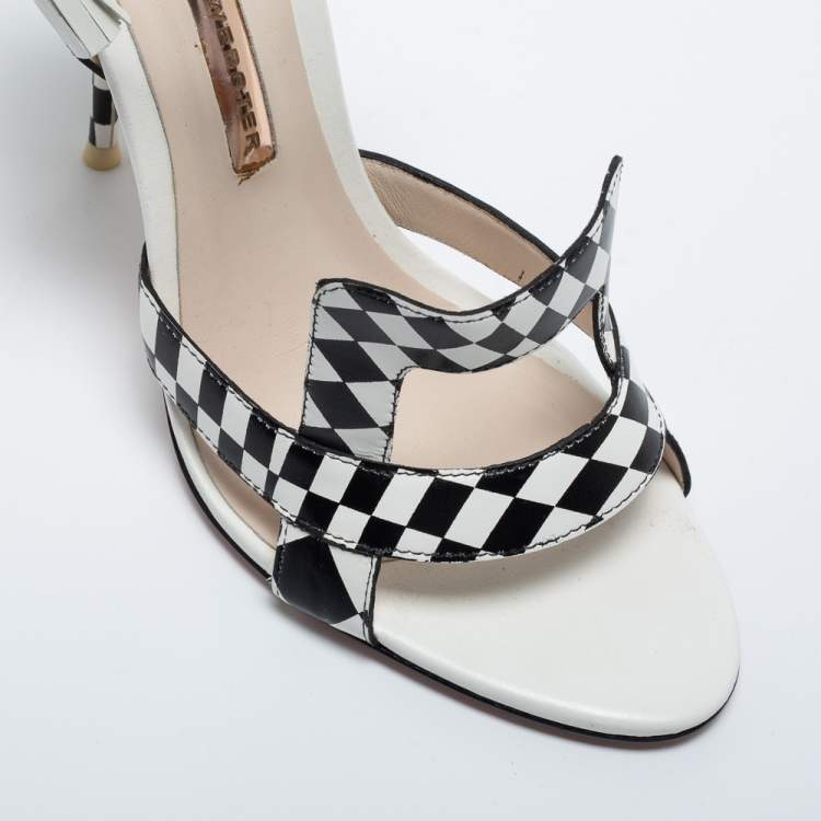 مملوكة مسبقًا Sophia Webster White/Black Checkered Leather Poppy Sandals Size 39