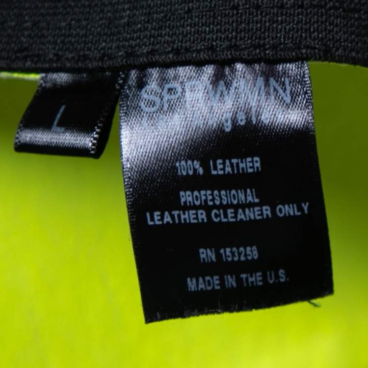 مملوكة مسبقًا Sprwmn Neon Yellow Leather Shorts L