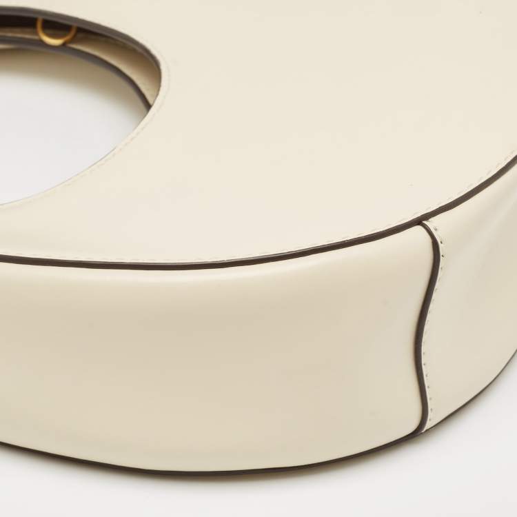 مملوكة مسبقًا Staud Off-White Leather Mini Moon Bag