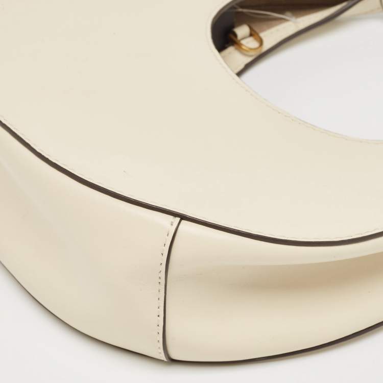 مملوكة مسبقًا Staud Off-White Leather Mini Moon Bag