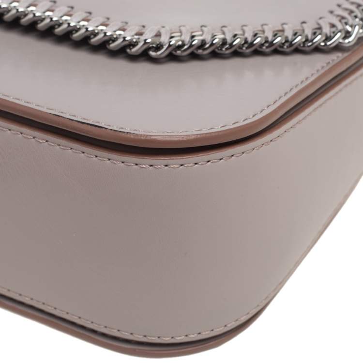 مملوكة مس�بقًا Stella McCartney Beige Faux Leather Falabella Box Shoulder Bag