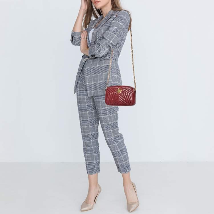 مملوكة مسبقًا Stella McCartney Burgundy Python Embossed Faux Leather Star Crossbody Bag
