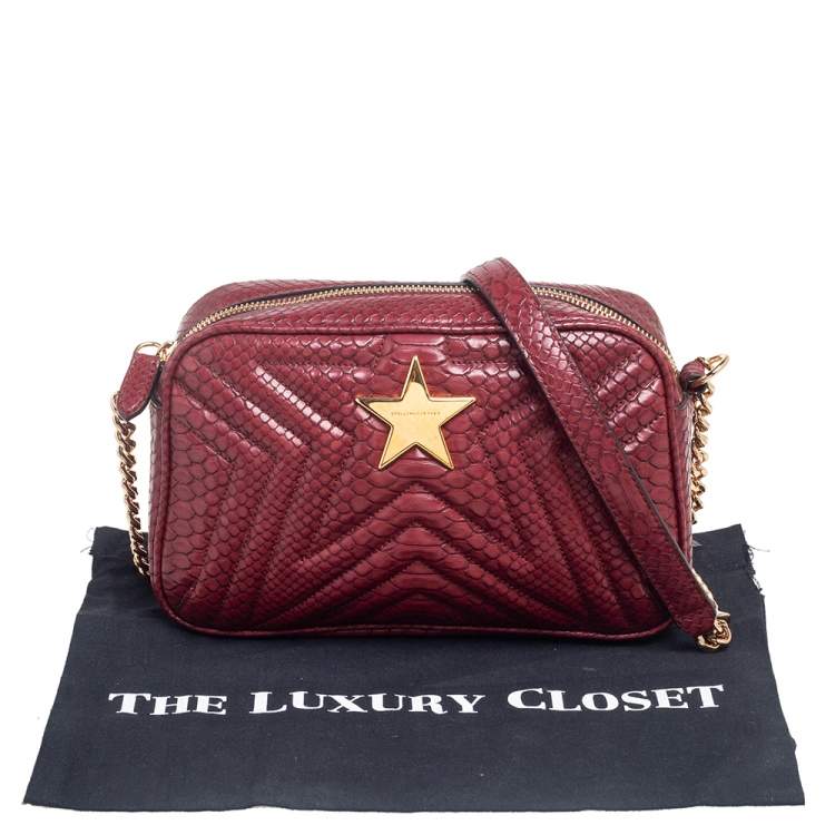 مملوكة مسبقًا Stella McCartney Burgundy Python Embossed Faux Leather Star Crossbody Bag