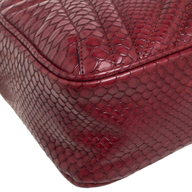 مملوكة مسبقًا Stella McCartney Burgundy Python Embossed Faux Leather Star Crossbody Bag
