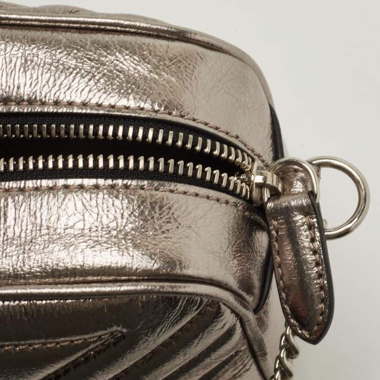 Pre Owned Stella McCartney Silver Quilted Laminated Faux Leather Stella Star Crossbody Bag