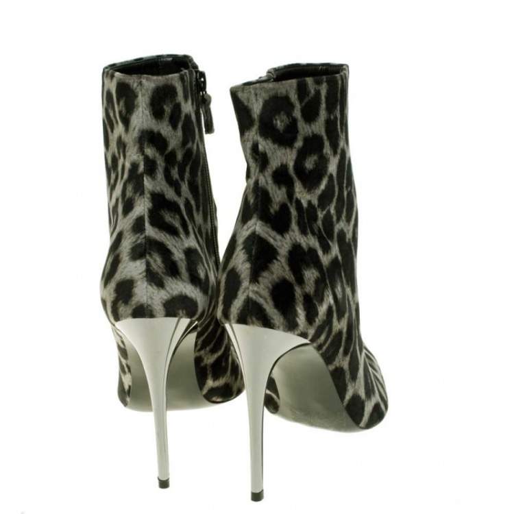 Pre Owned Stella McCartney Green/Black Animal Print Velvet Pointed Toe Ankle Booties Size 36