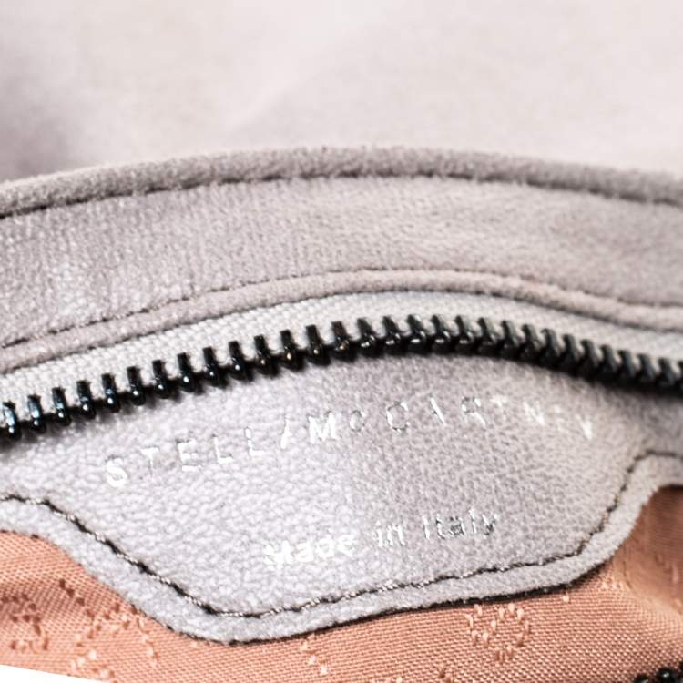 مملوكة مسبقًا Stella McCartney Grey Faux Leather Falabella Clutch