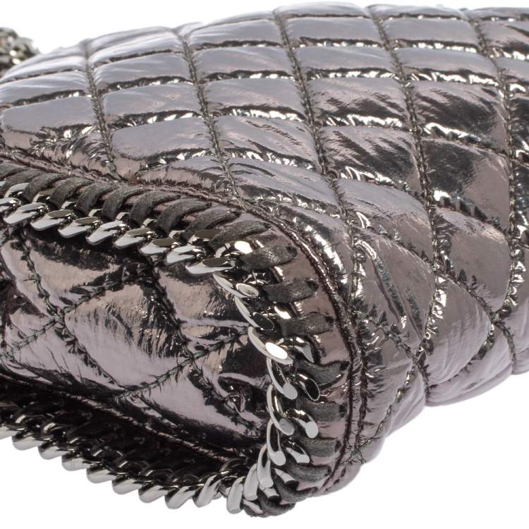 مملوكة مسبقًا Stella McCartney Metallic Silver Faux Patent Leather Tiny Falabella Crossbody Bag