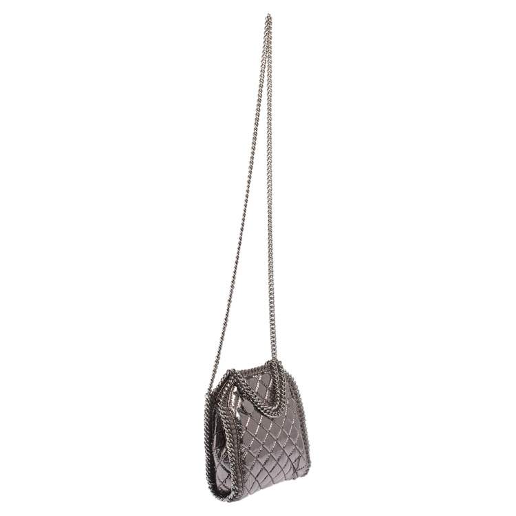 مملوكة مسبقًا Stella McCartney Metallic Silver Faux Patent Leather Tiny Falabella Crossbody Bag