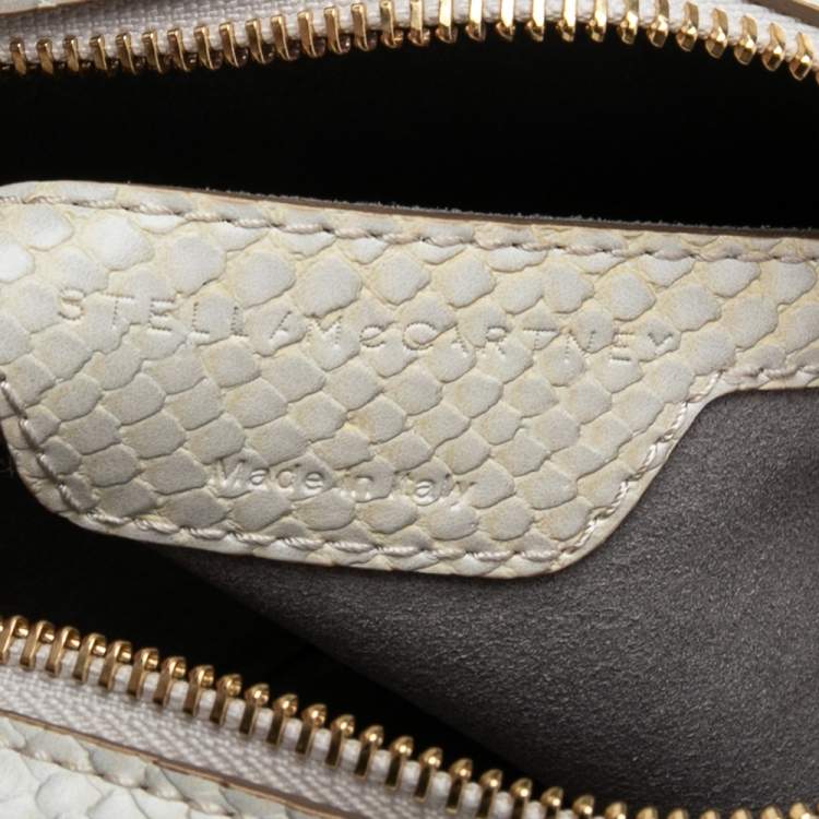 مملوكة مسبقًا Stella McCartney White Python Embossed Faux Leather Star Crossbody Bag