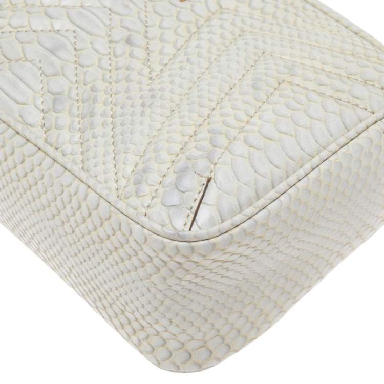 مملوكة مسبقًا Stella McCartney White Python Embossed Faux Leather Star Crossbody Bag
