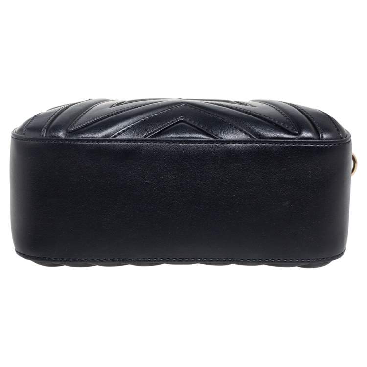 Pre Owned Stella McCartney Black Quilted Faux Leather Stella Star Crossbody Bag