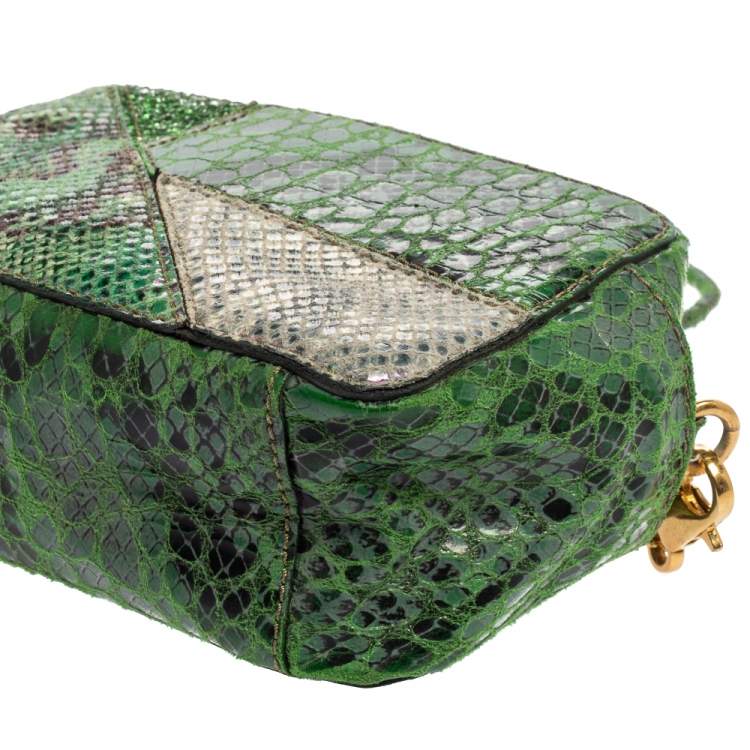 مملوكة مسبقًا Stella McCartney Green Faux Python Effect Suede and Glitter Crossbody Bag